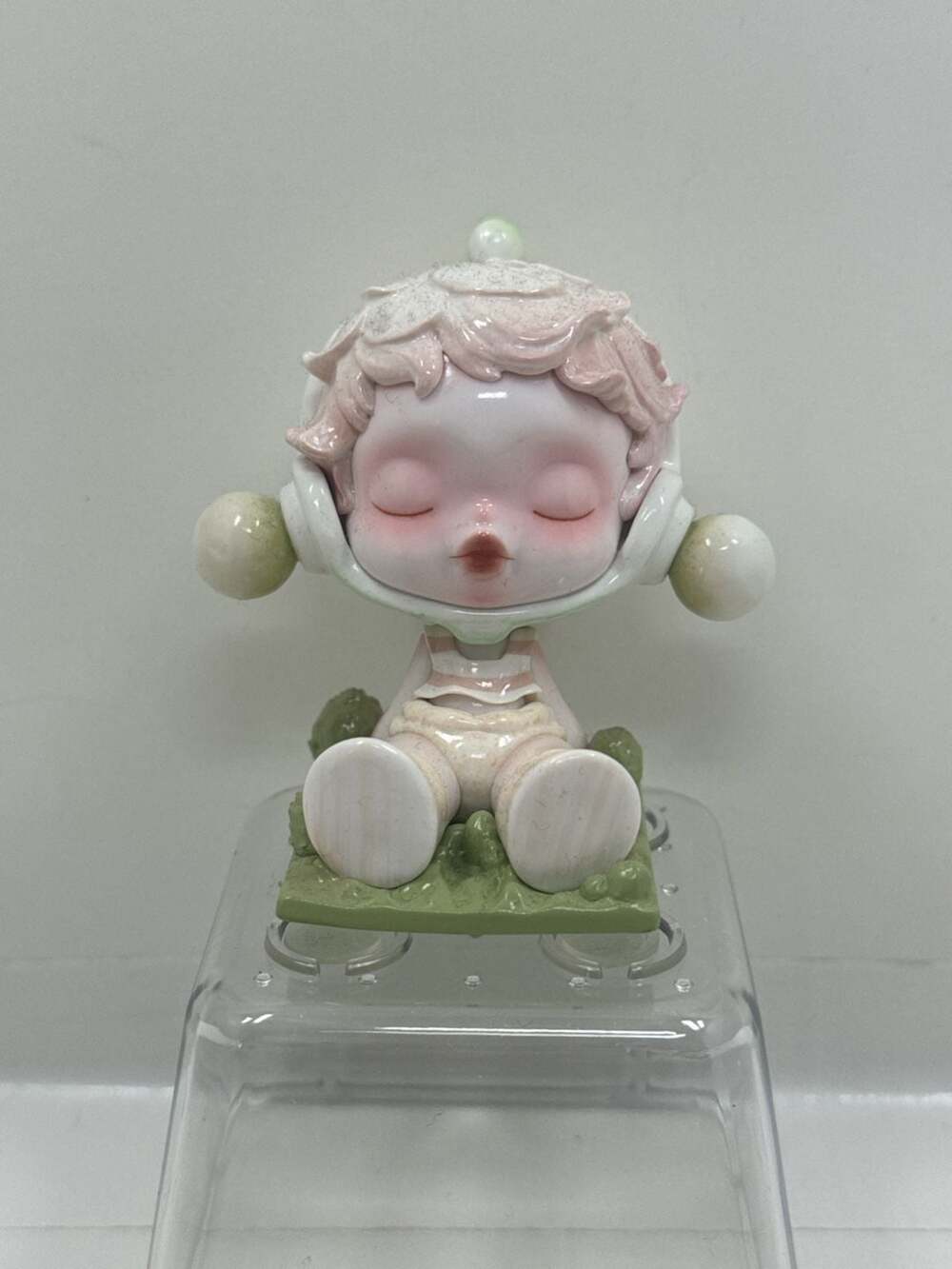 POP MART Skullpanda The Warmth Series Mind with the Wind Figure